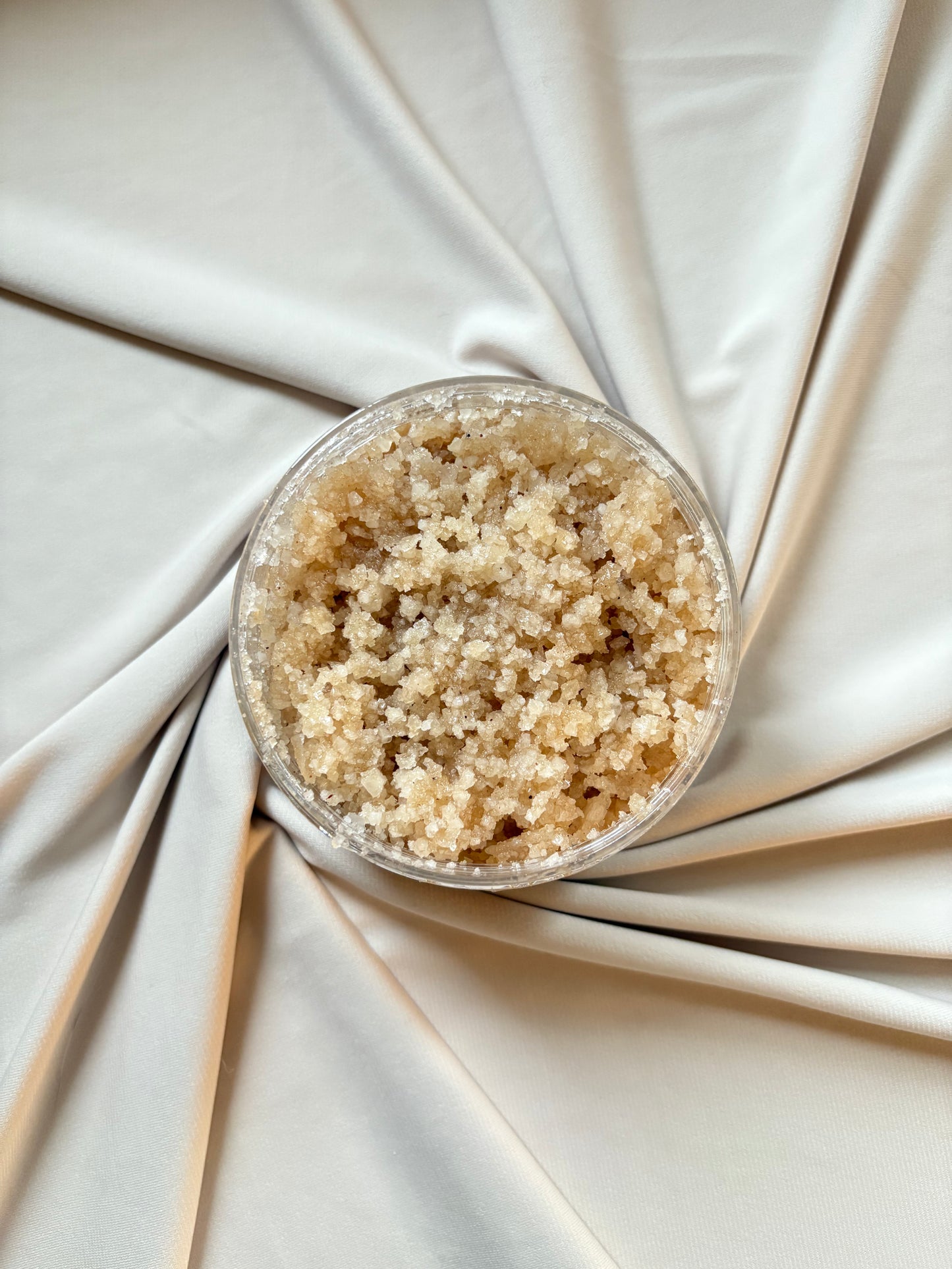 Körperpeeling mit Meeressalz, Arganöl & Zimt